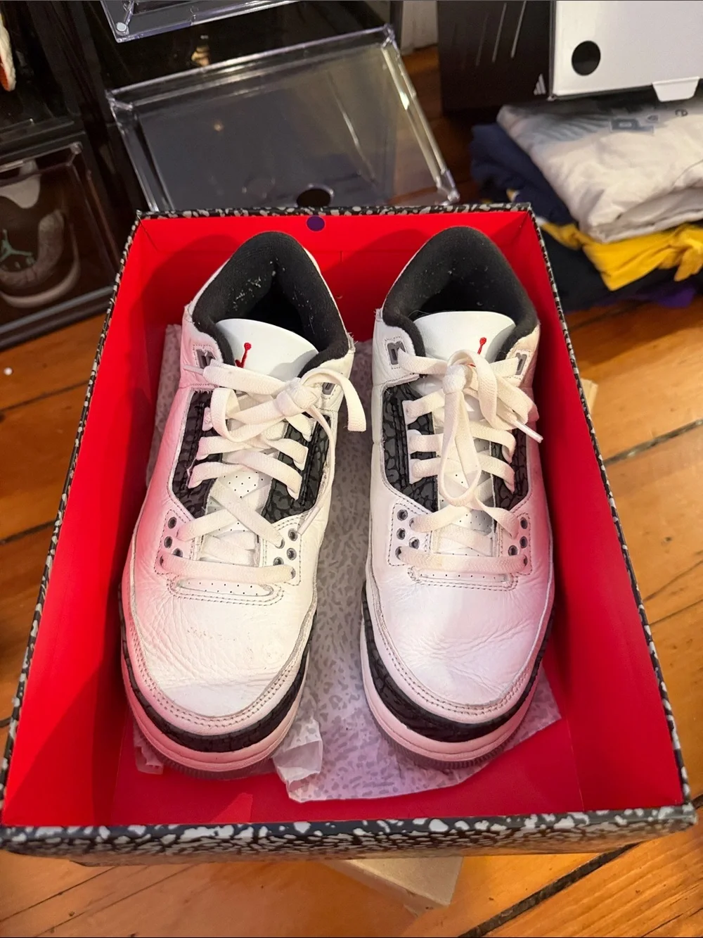 Jordan Men's White and Black Low-Top Sneakers